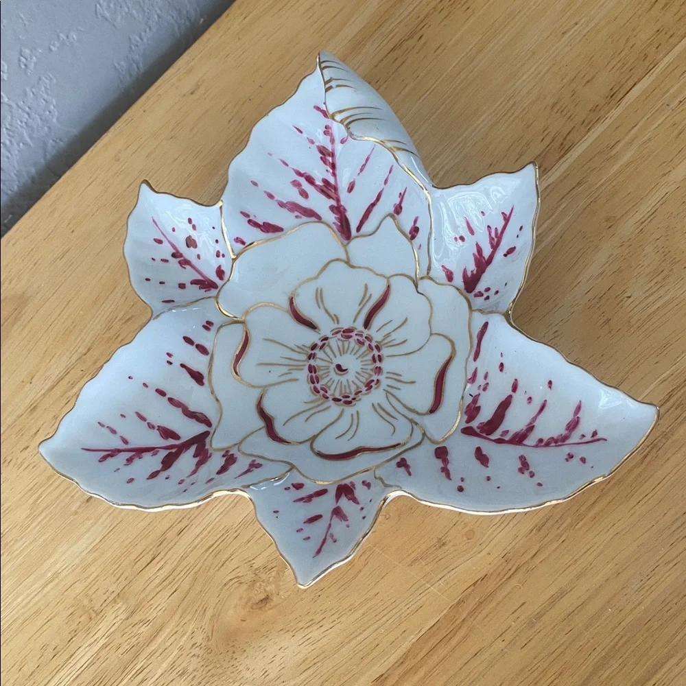 L&M Bond Ware floral Vintage hand painted trinket dish
